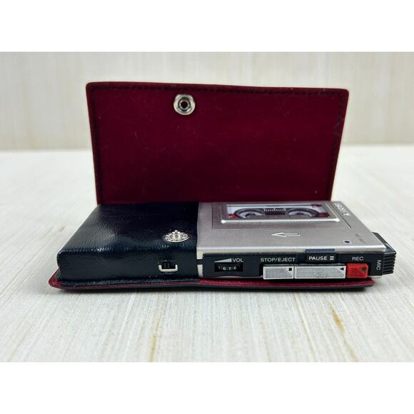 SONY Microcassette Corder M-100 - Picture 11 of 14